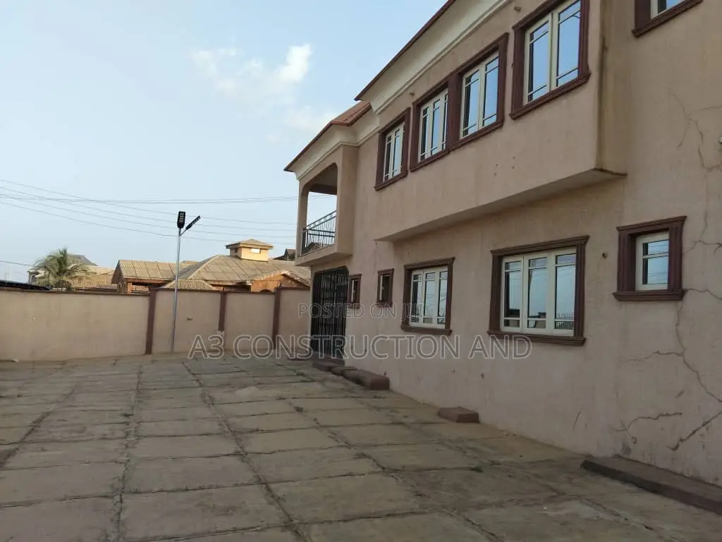 4bdrm Duplex in Jnissi, Akobo for rent