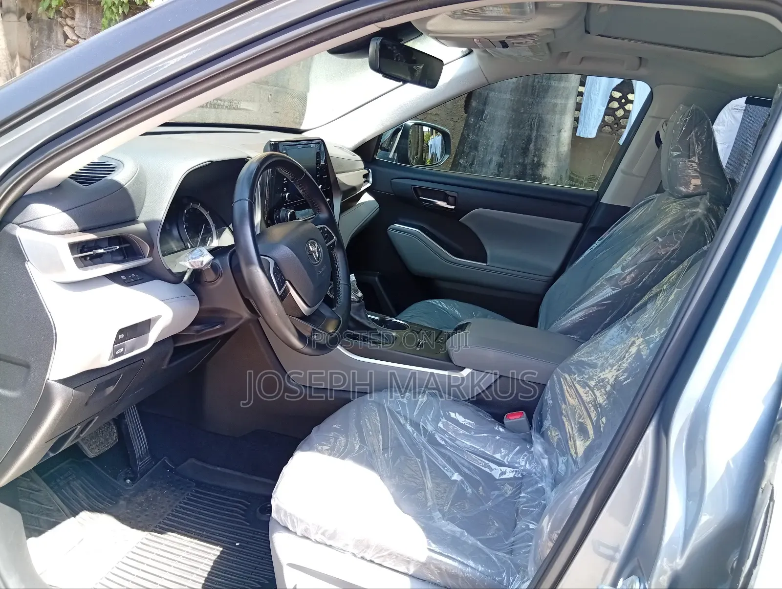 Toyota Highlander XLE 2022 Blue