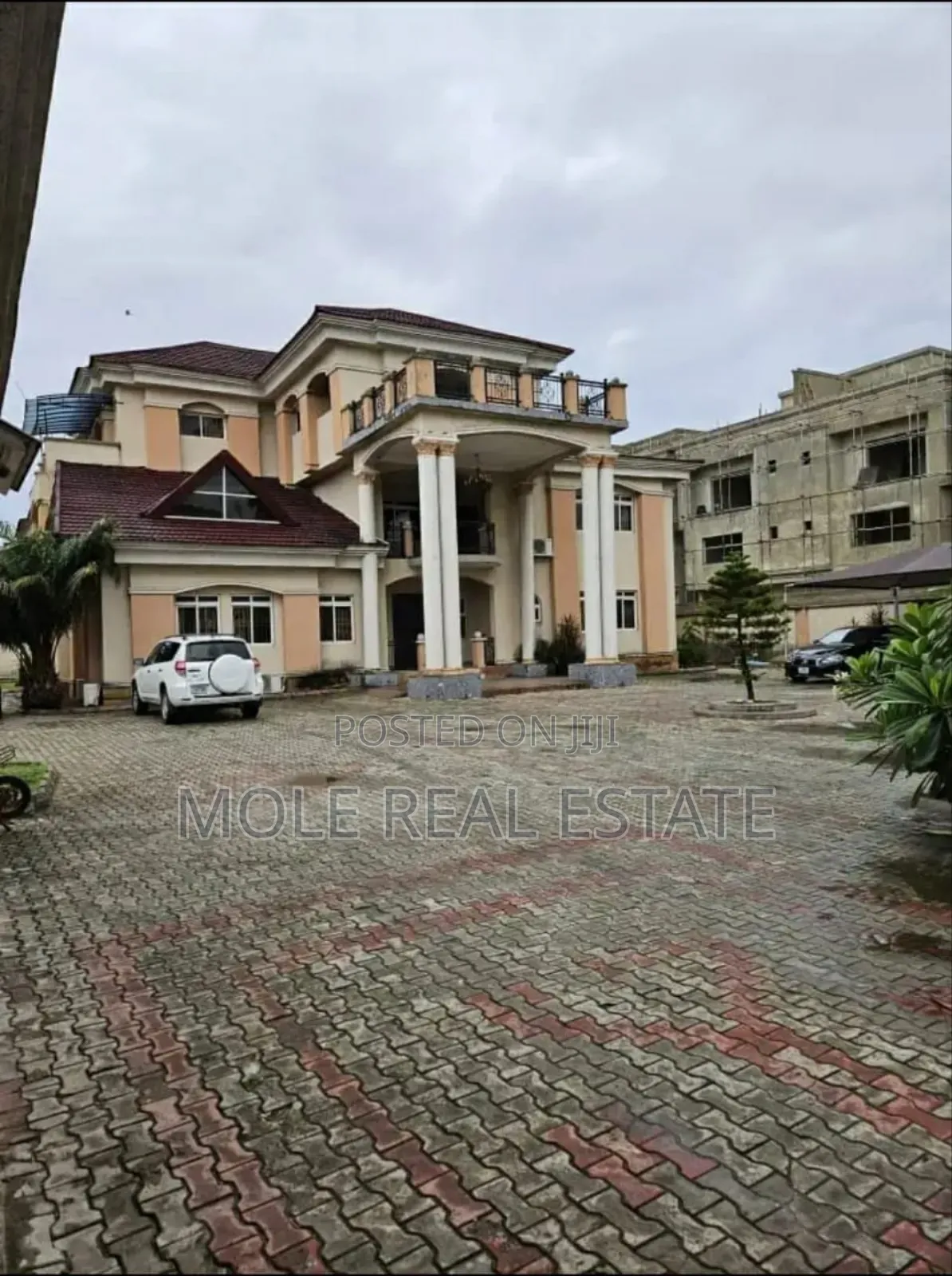 Furnished 6bdrm Duplex in Parkview for sale