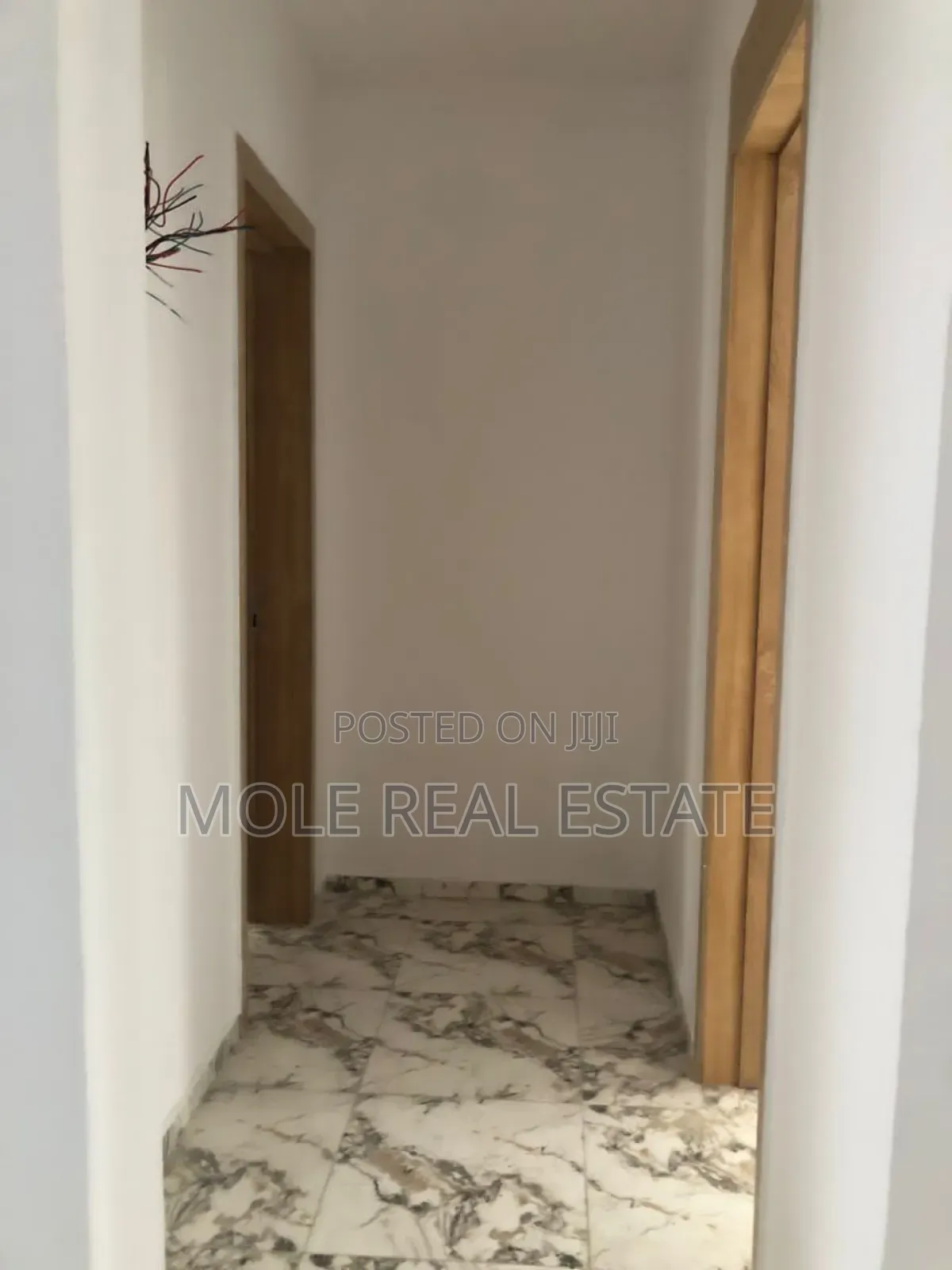Furnished 5bdrm Duplex in Near Purple Mall, Lekki Phase 1 for sale
