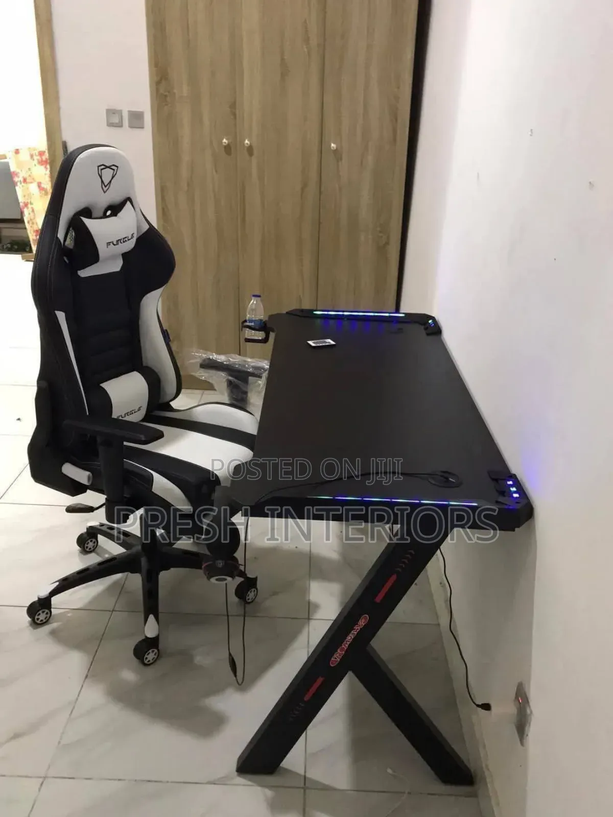 Furgle Game Chair and Table