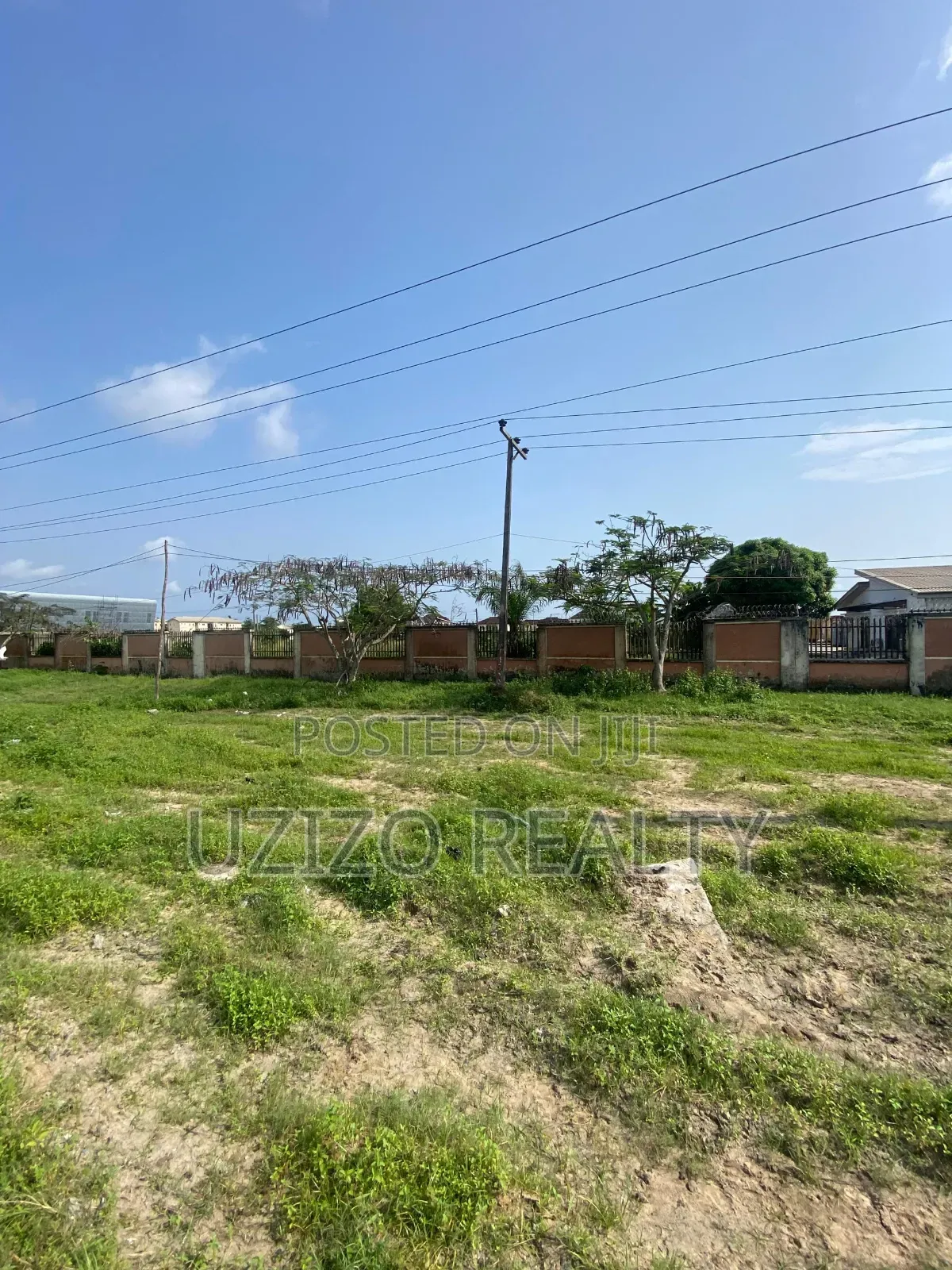 Dry Land Directly on Lekki Epe Expressway
