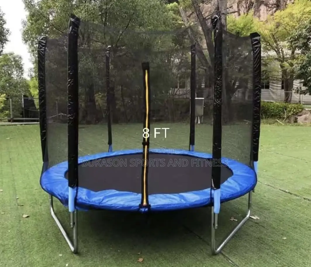 8ft Trampoline With Round Enclosure