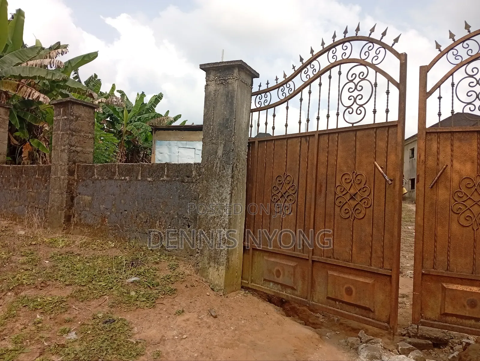 5bdrm Duplex in Army Junction, Calabar for sale