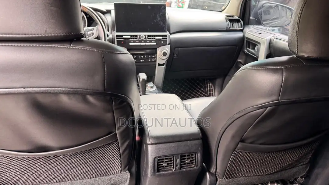 Toyota 4-Runner Limited 4WD 2010 Black