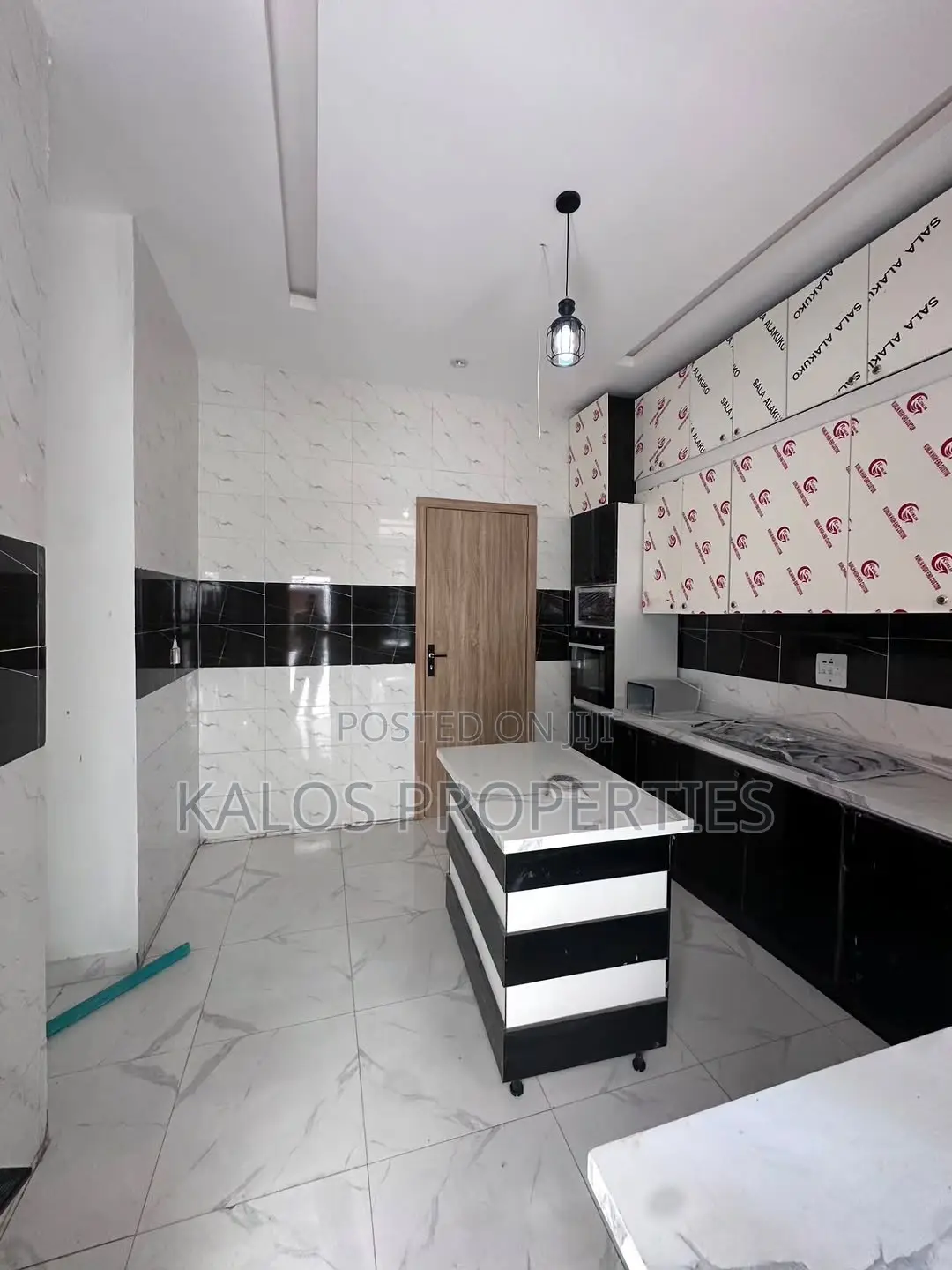 4bdrm Duplex in Ajah Lekki Lagos for sale