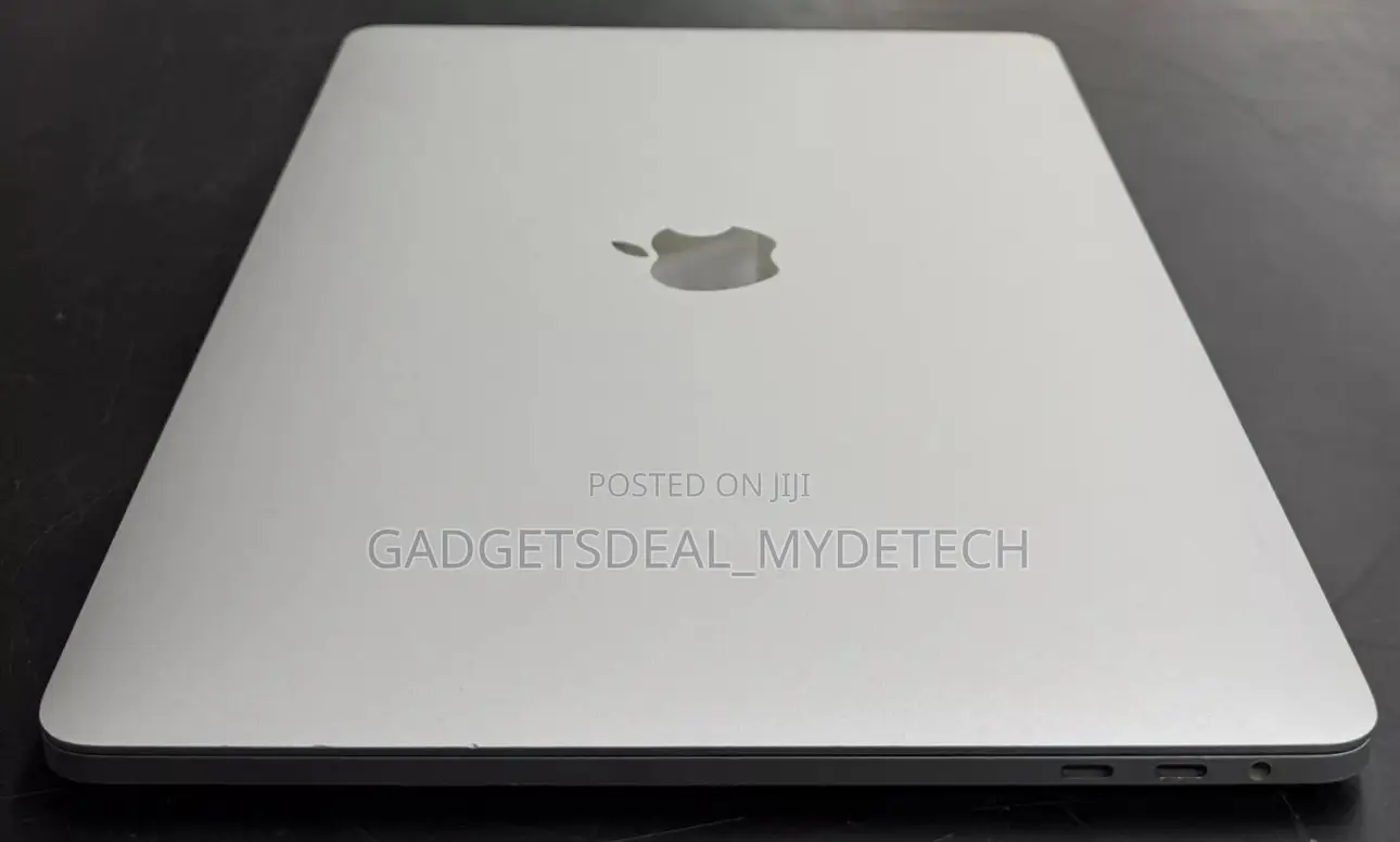 Laptop Apple MacBook Pro 2018 16GB Intel Core i7 SSD 512GB