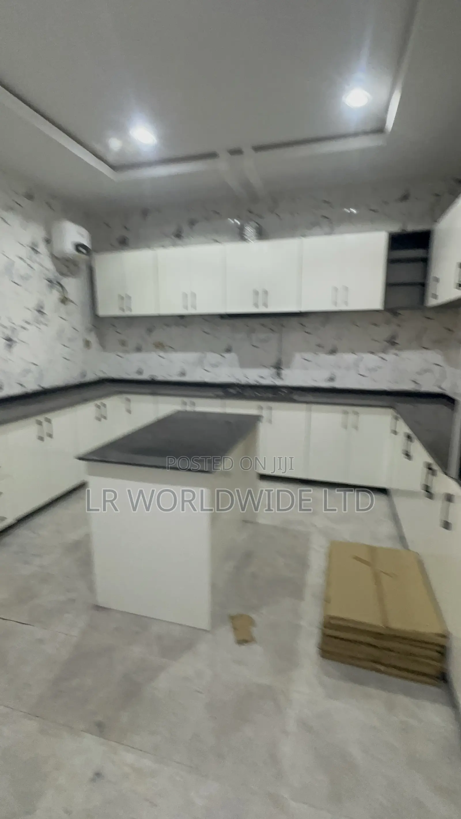 6bdrm Duplex in Efab, Gwarinpa for sale