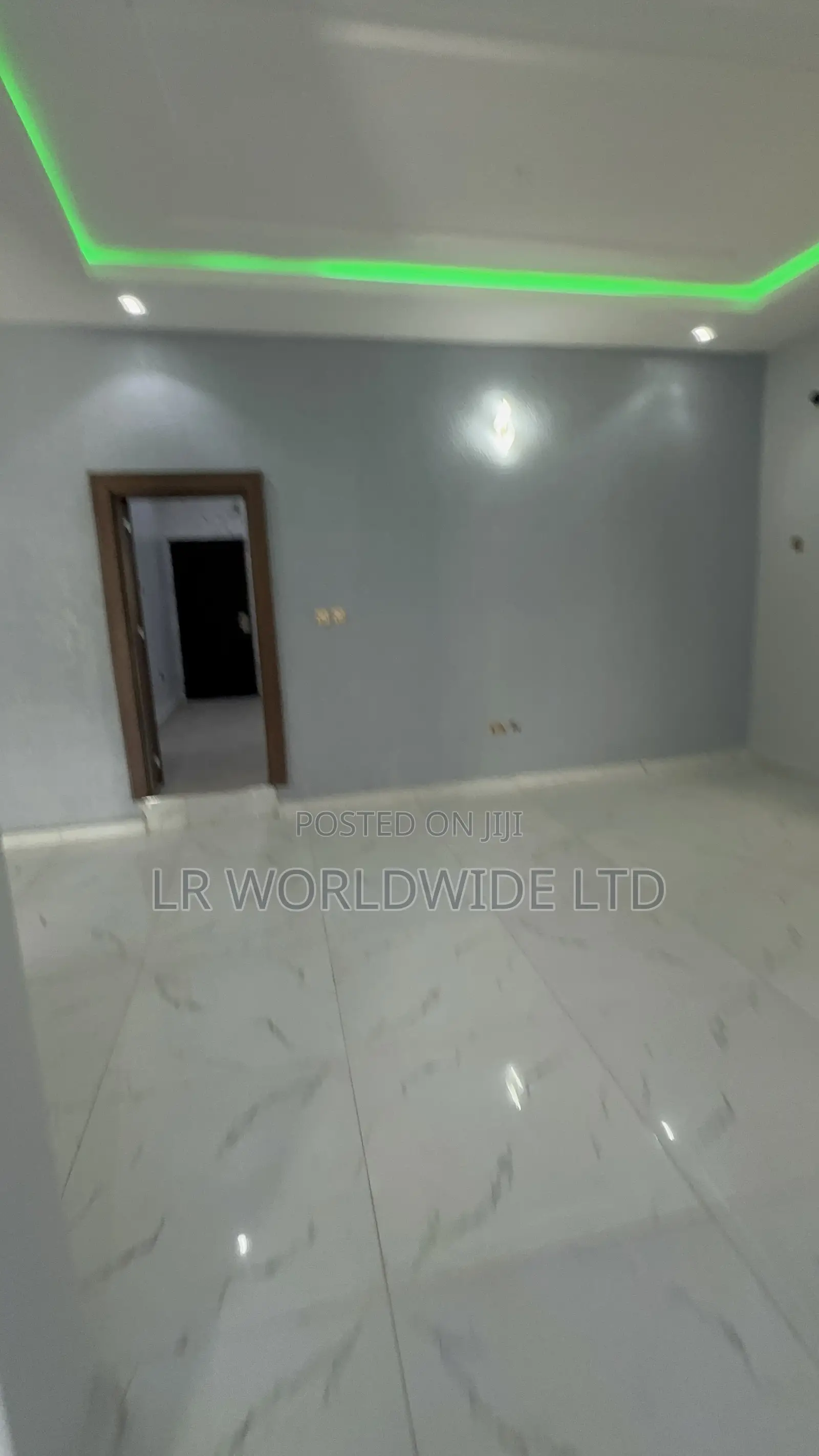 6bdrm Duplex in Efab, Gwarinpa for sale