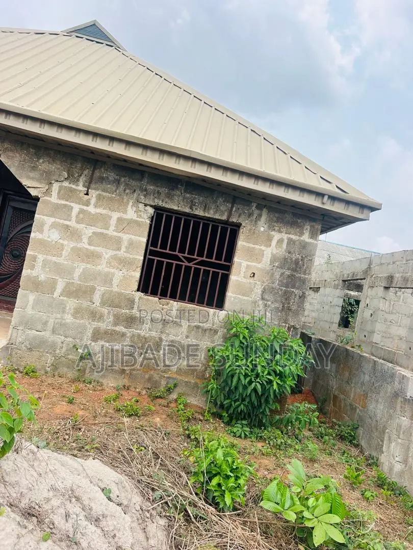 3bdrm House in Ado-Odo/Ota for sale