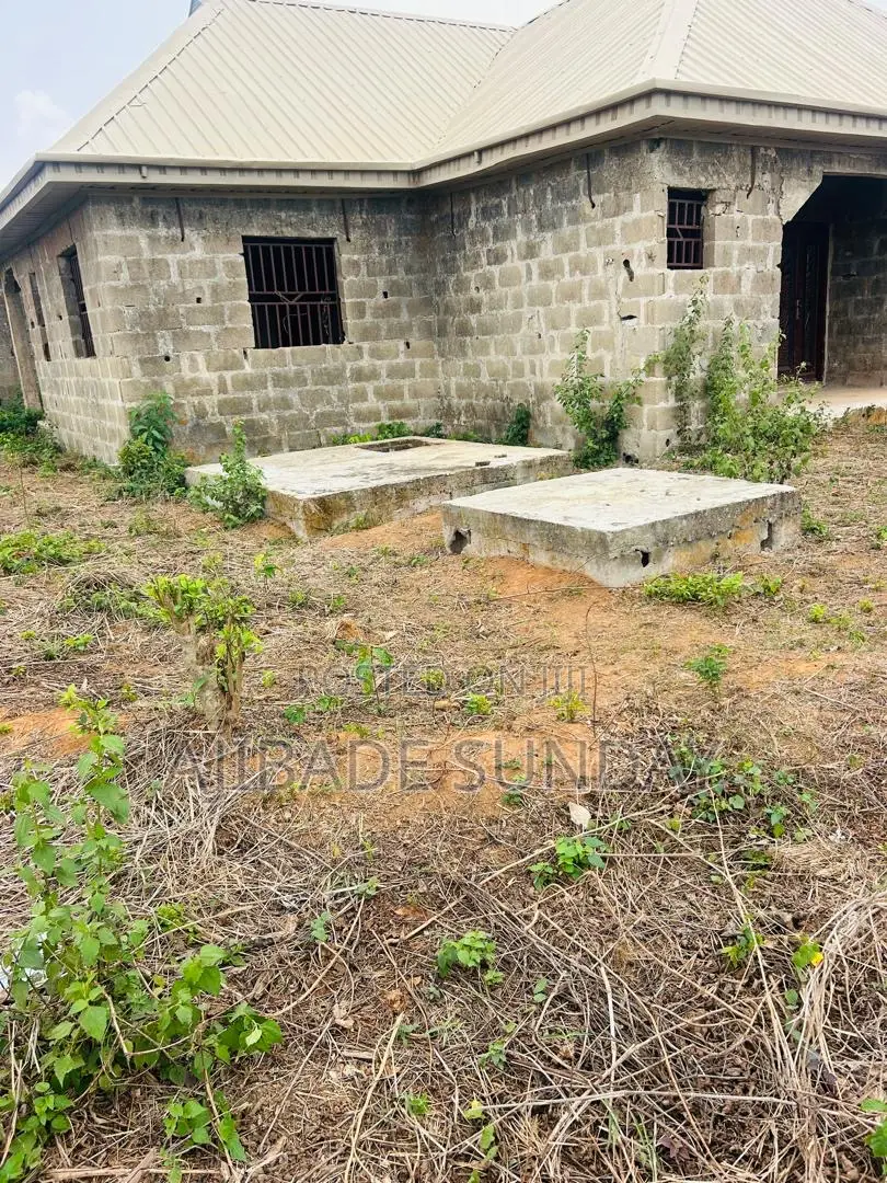 3bdrm House in Ado-Odo/Ota for sale