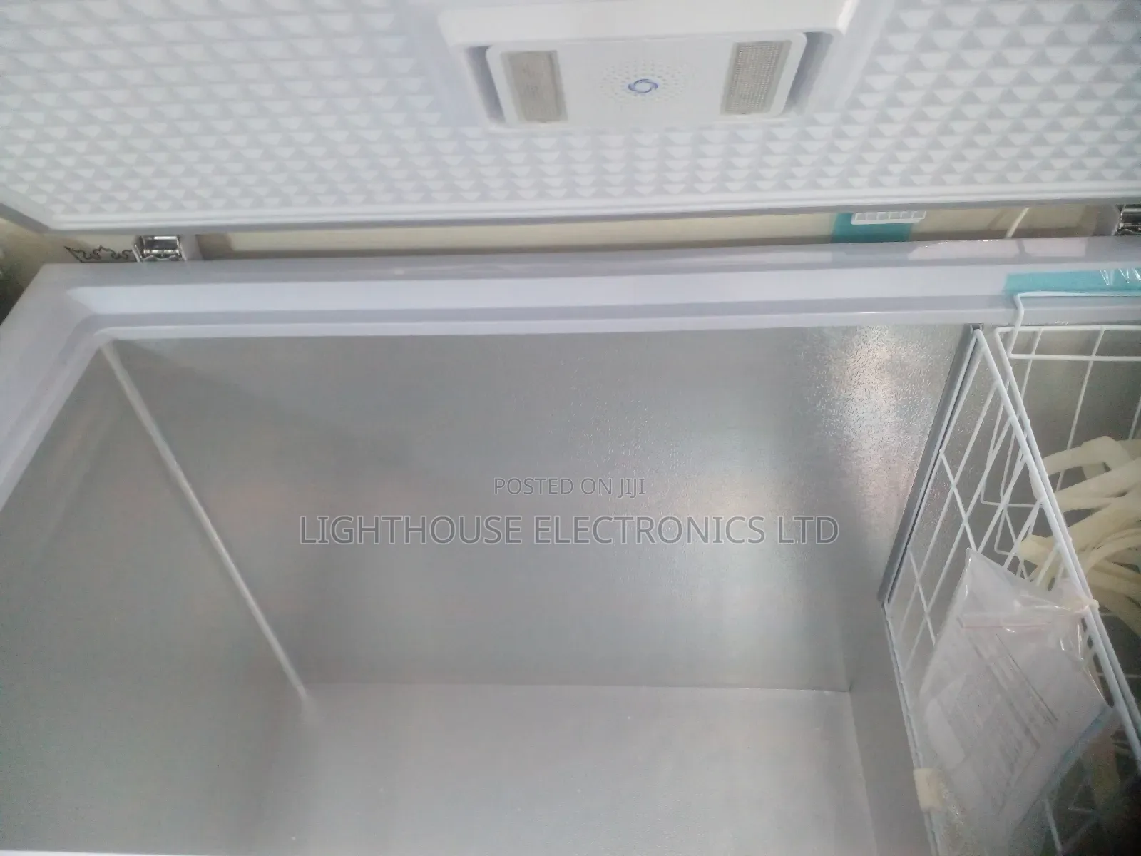 Scanfrost Color Chest Freezer – Sfl 300eco