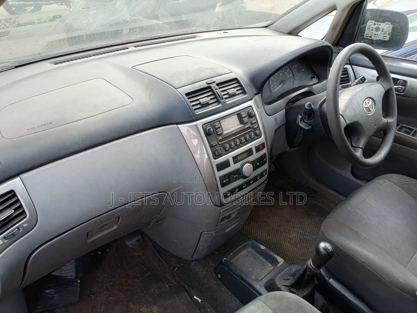 Toyota Avensis Verso 2.0 Diesel 2003 Gray