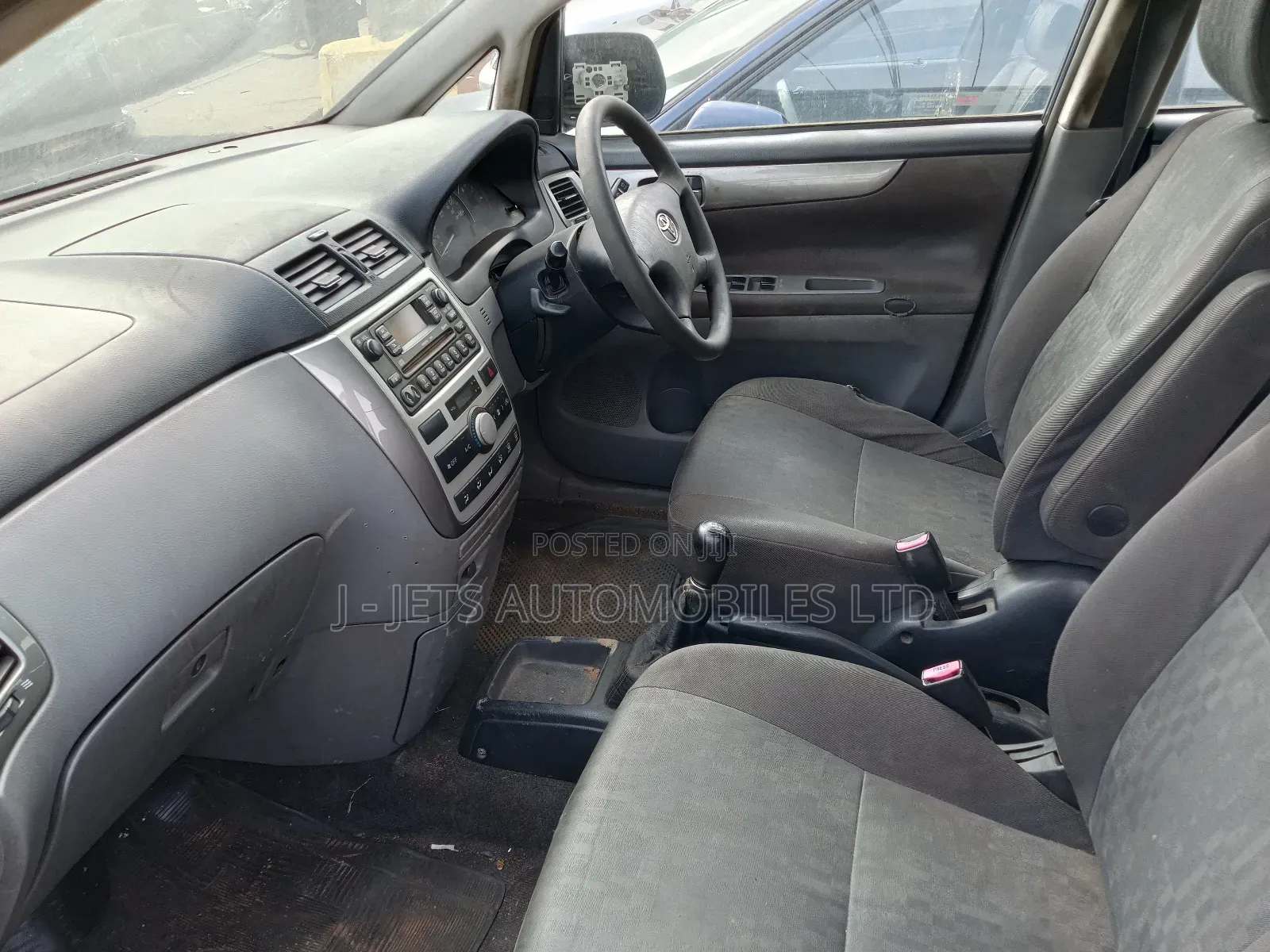 Toyota Avensis Verso 2.0 Diesel 2003 Gray