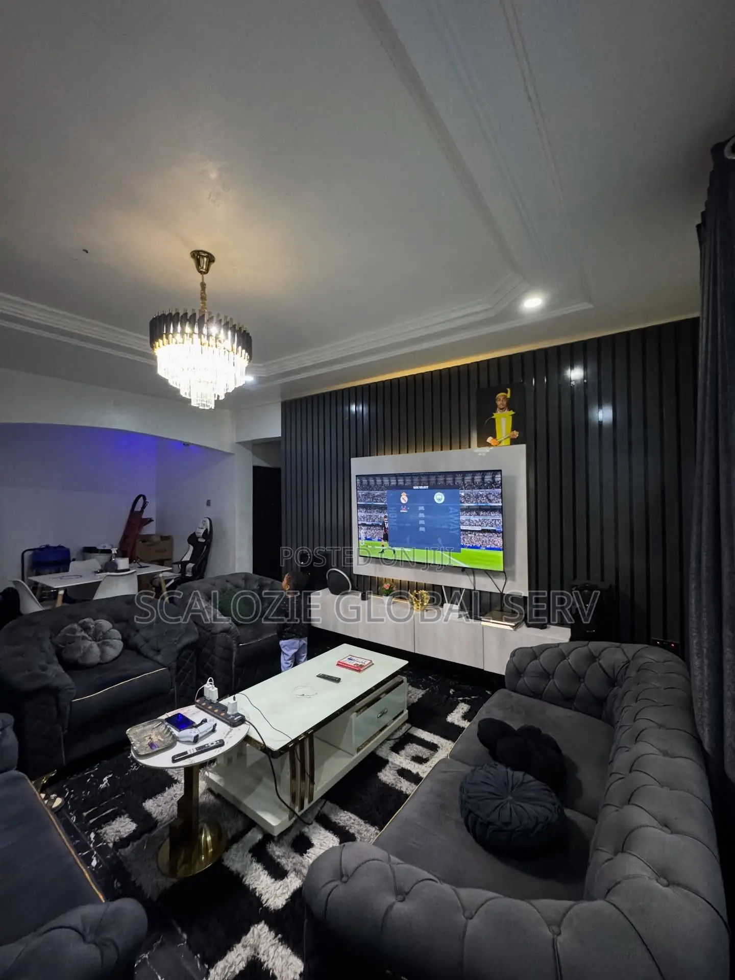 2bdrm Block of Flats in Off Resdon Hotel, for sale