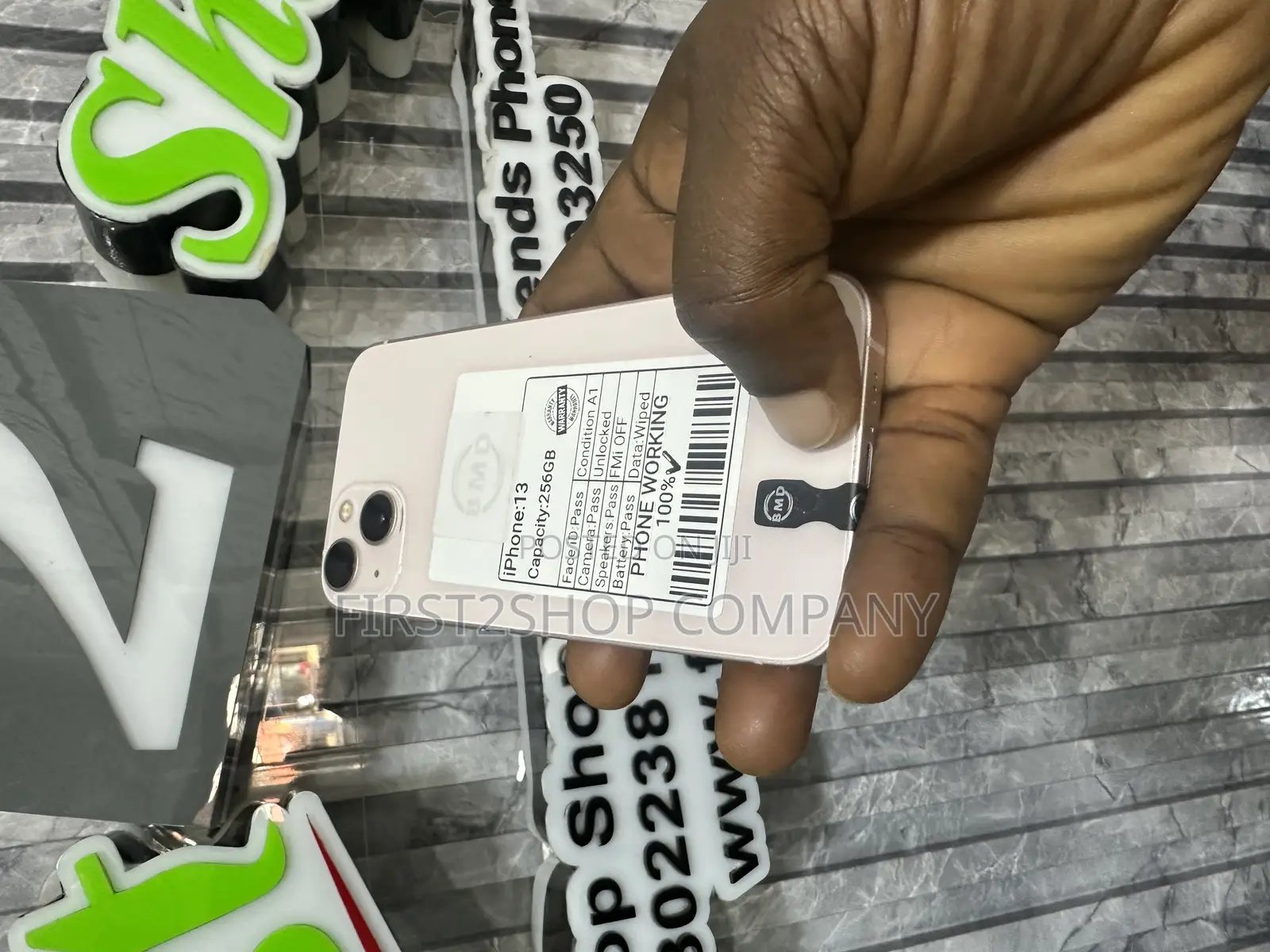 Apple iPhone 13 256 GB Pink