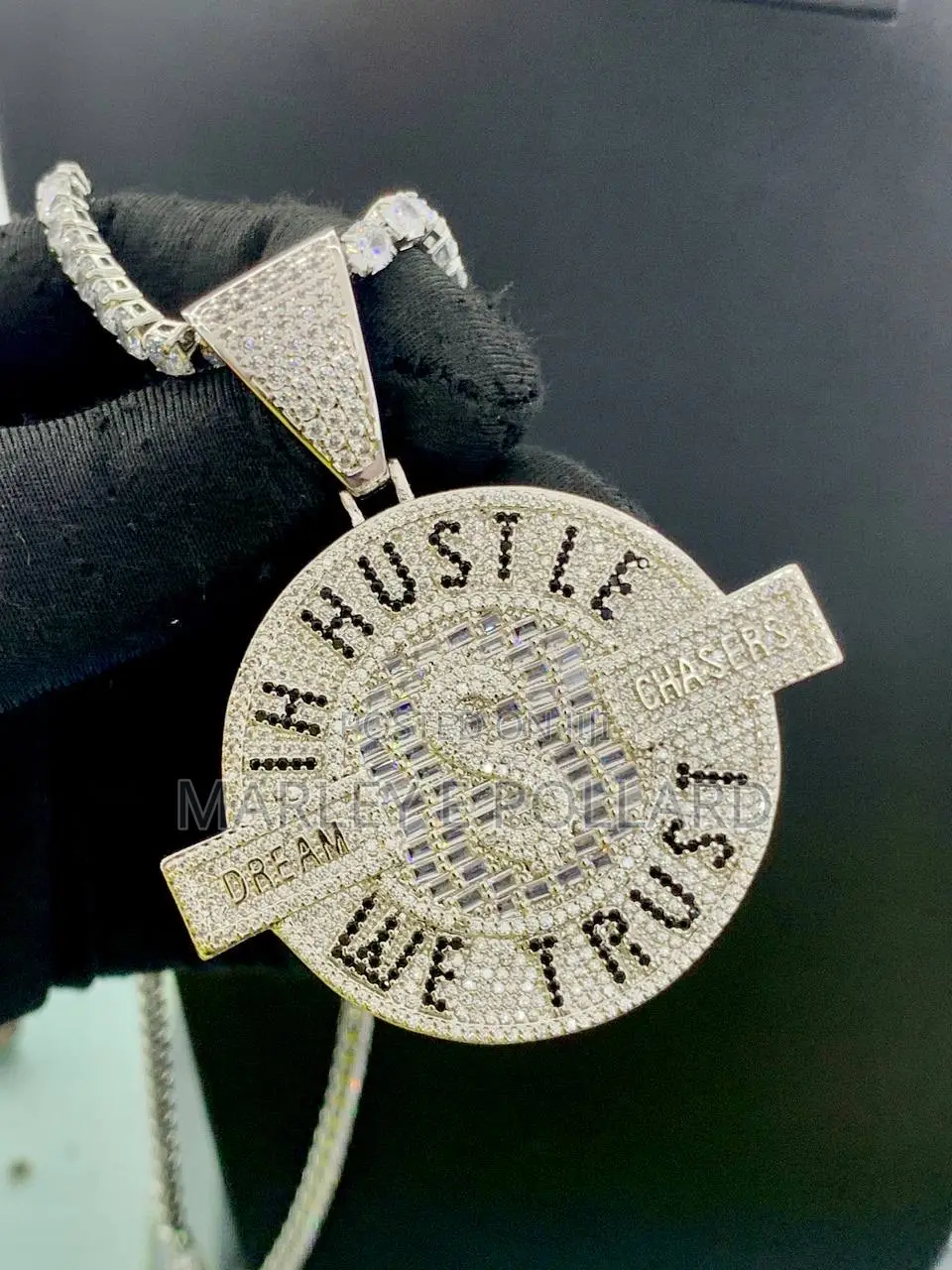 Round Quality Zirconia Pendant Tennis Chain Silver