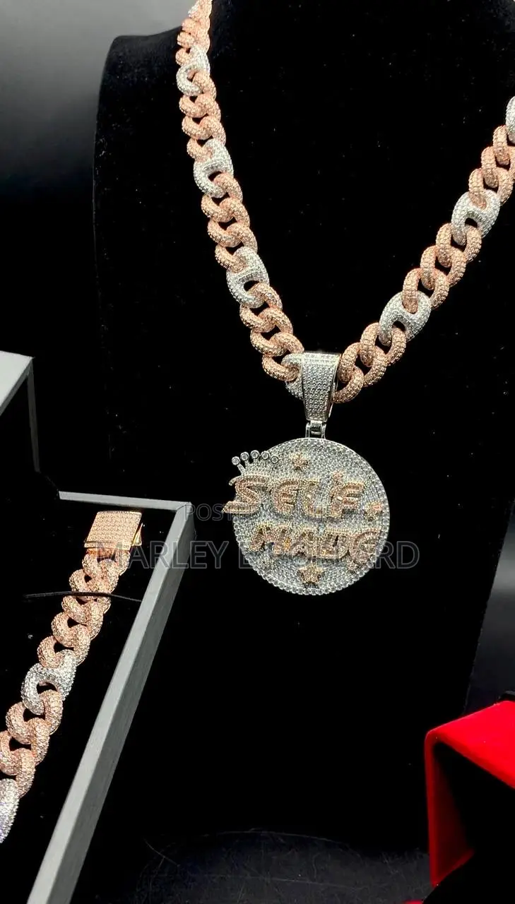Self Made Bulky Cubic Zirconia Quality Pendant Chain