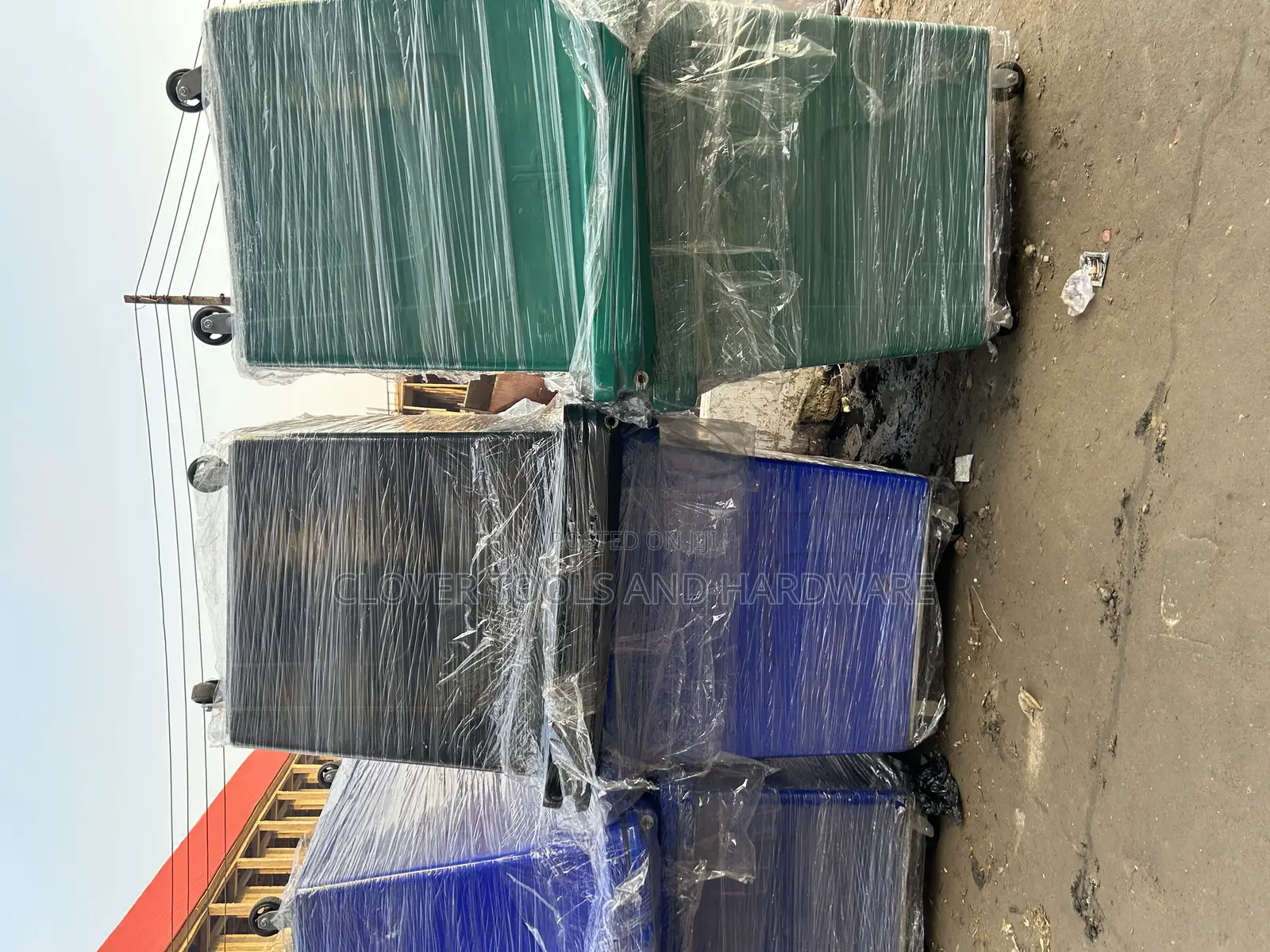 Industrial or Commercial-Grade Waste Bins 1100ltrs