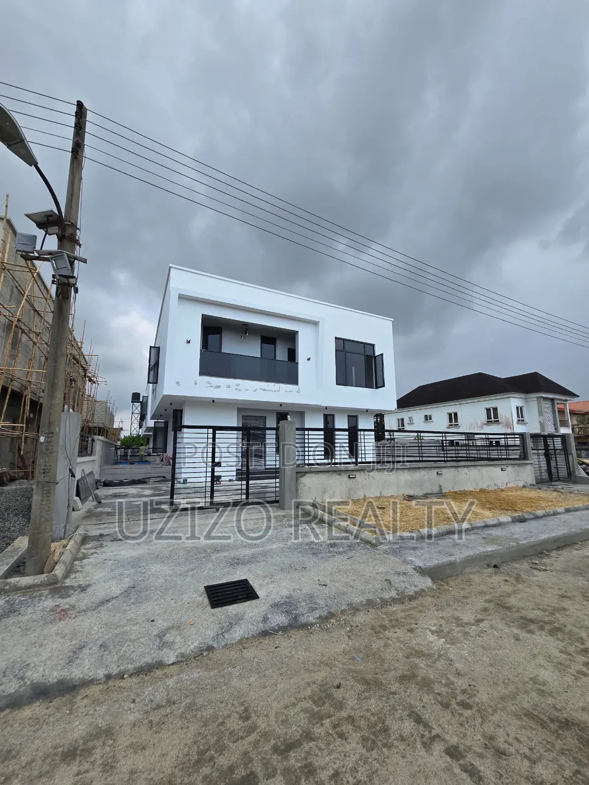 Furnished 4bdrm Duplex in Heritage Estate, Sangotedo for sale