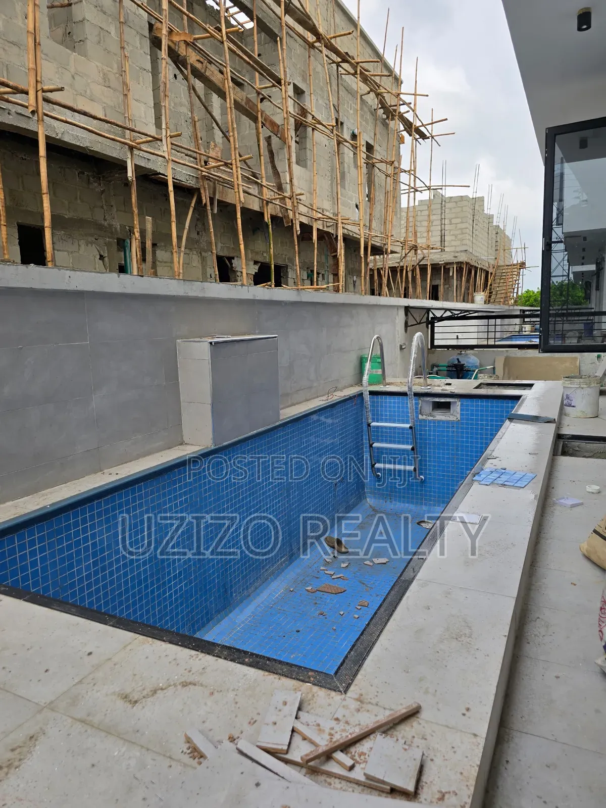 Furnished 4bdrm Duplex in Heritage Estate, Sangotedo for sale