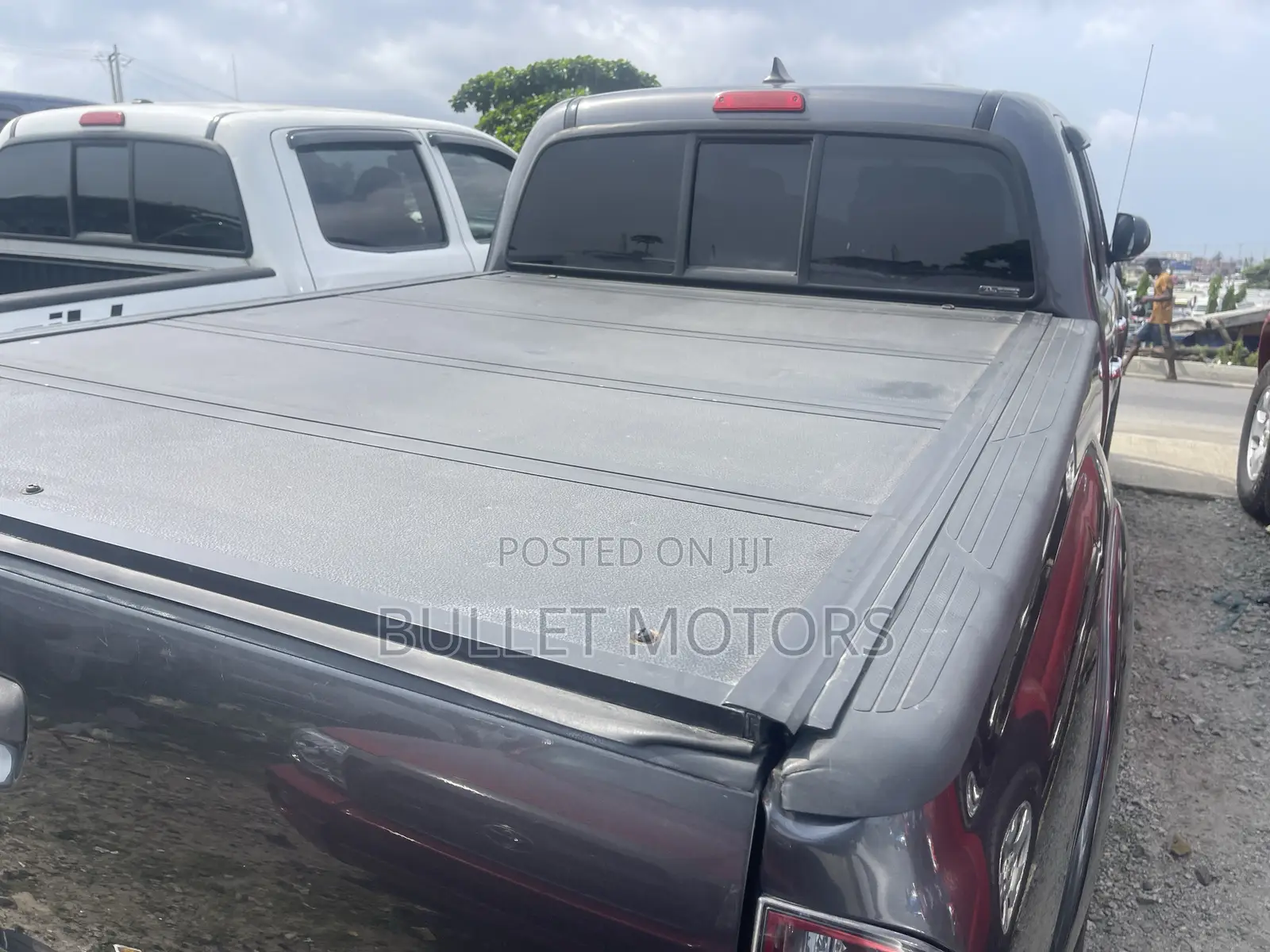 Toyota Tacoma V6 4dr Double Cab 4WD 5.0 ft. SB (4.0L 6cyl 5A) 2015 Gray
