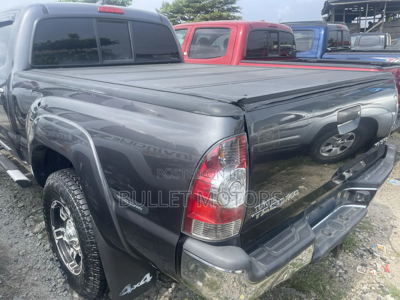 Toyota Tacoma V6 4dr Double Cab 4WD 5.0 ft. SB (4.0L 6cyl 5A) 2015 Gray