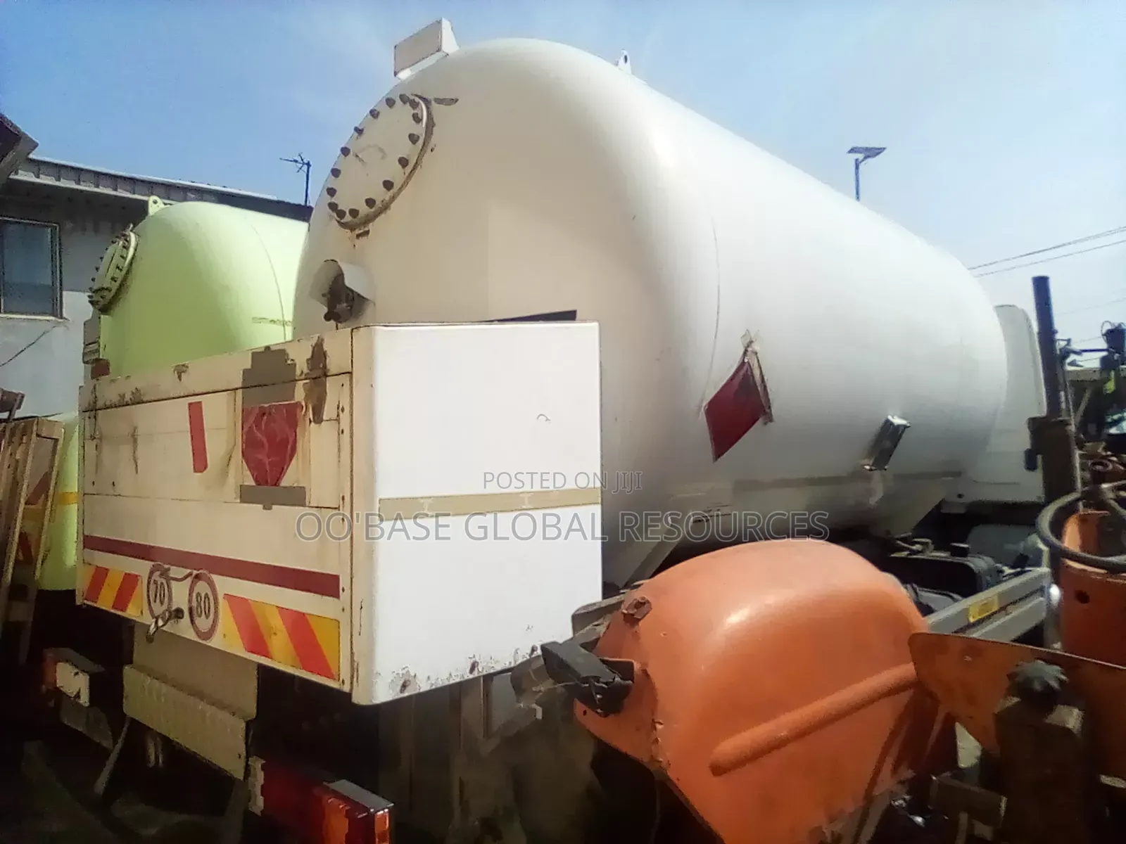Foreign Used 8.5ton Mercedes LPG Bobtail