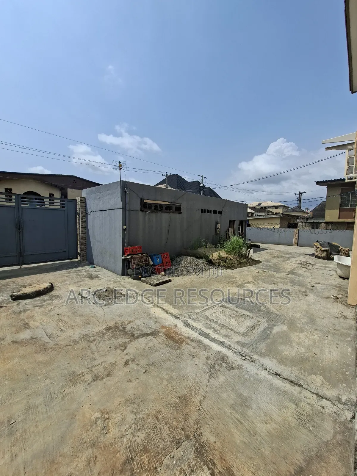 3bdrm Block of Flats in Ago Palace for sale