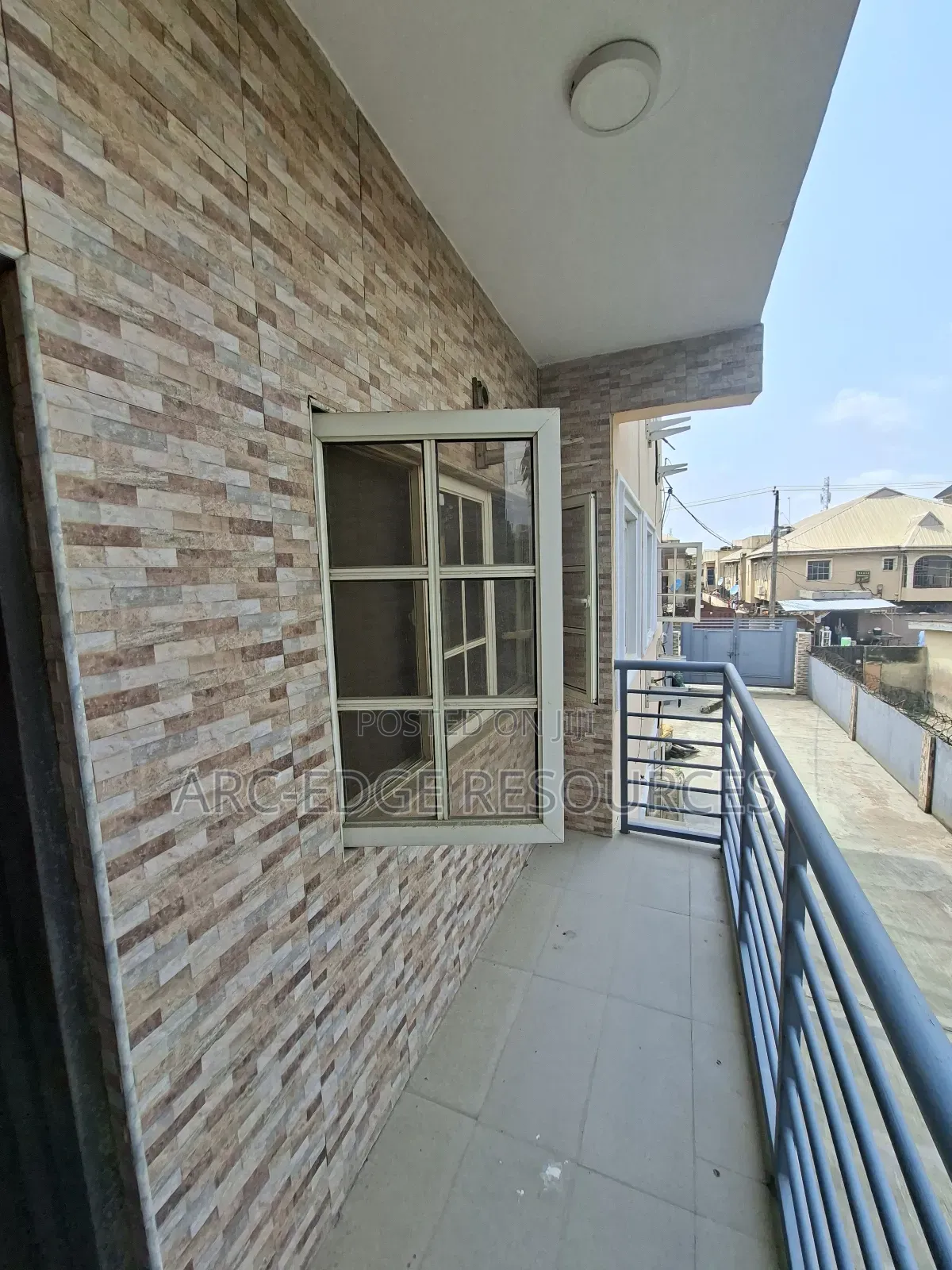 3bdrm Block of Flats in Ago Palace for sale