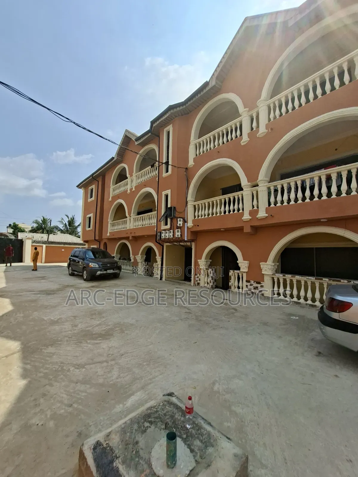 3bdrm Block of Flats in Ago Palace for sale