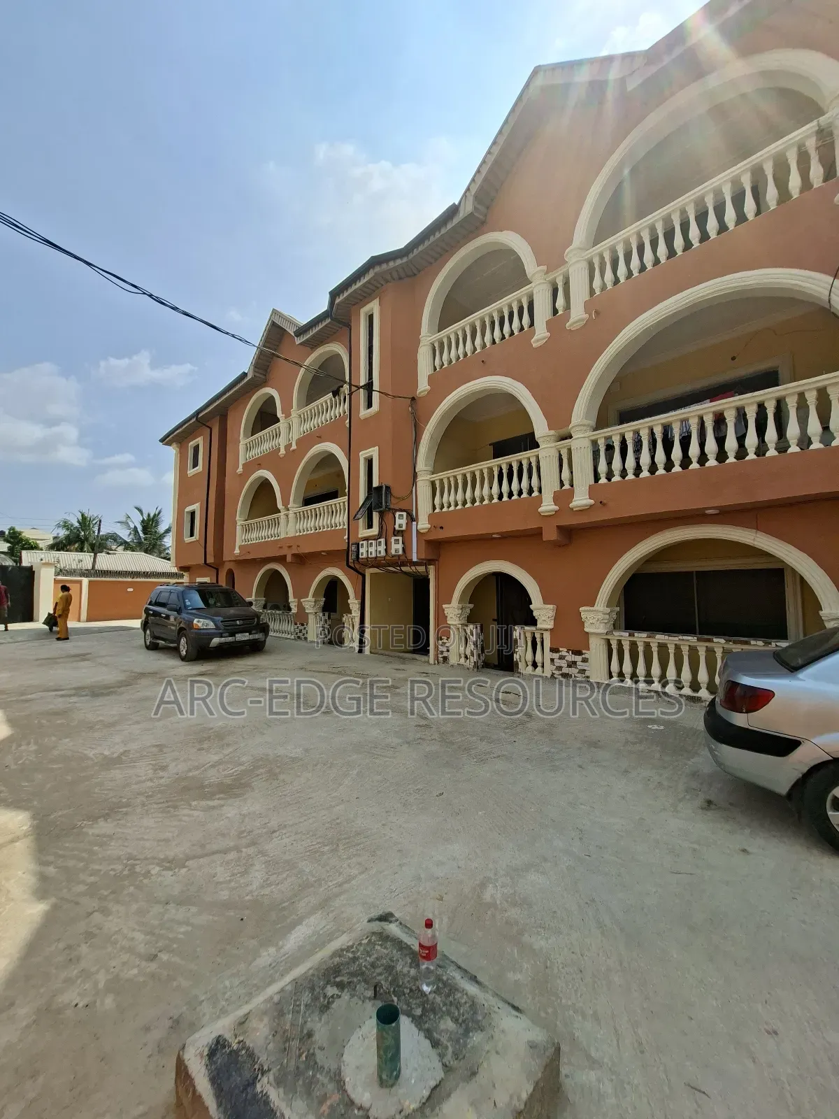 3bdrm Block of Flats in Ago Palace for sale