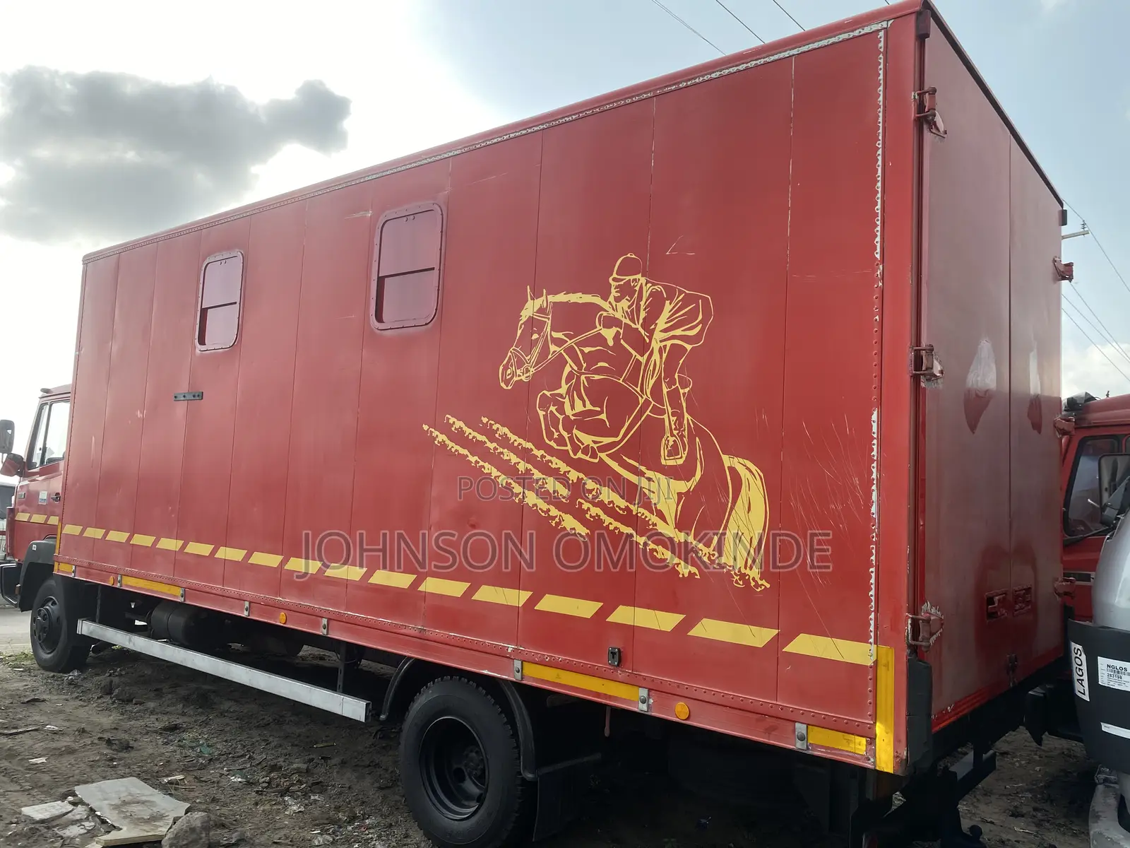 Mercedes Benz 814 Container Body