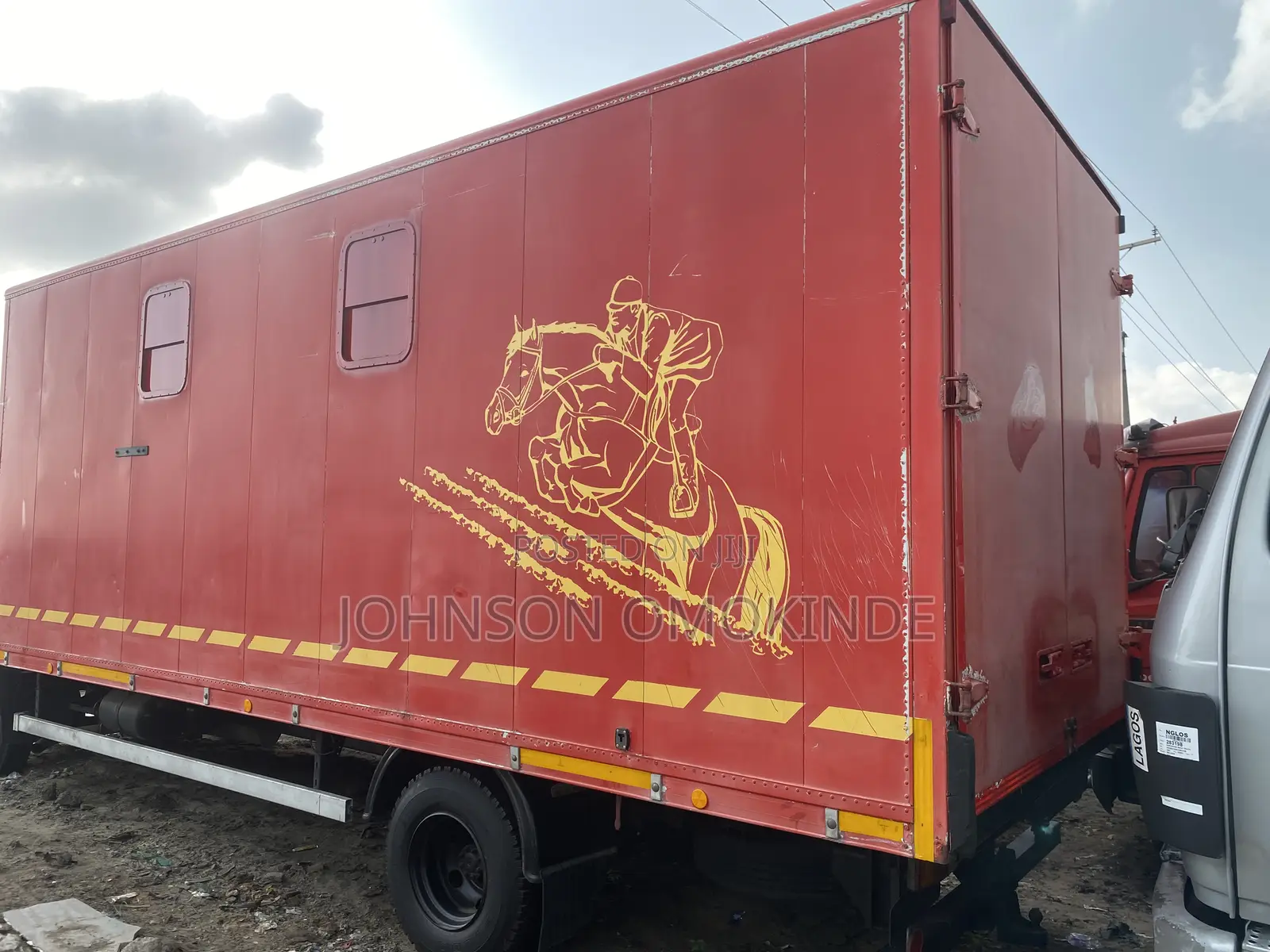 Mercedes Benz 814 Container Body
