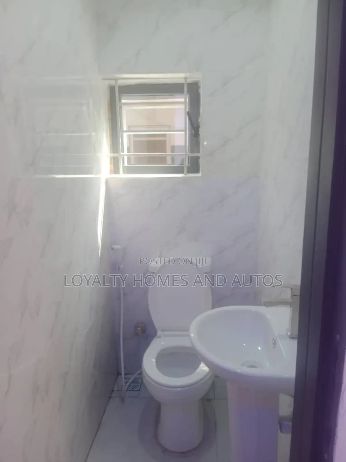 3bdrm Block of Flats in Ajao Estate Lagos, Ikeja for sale