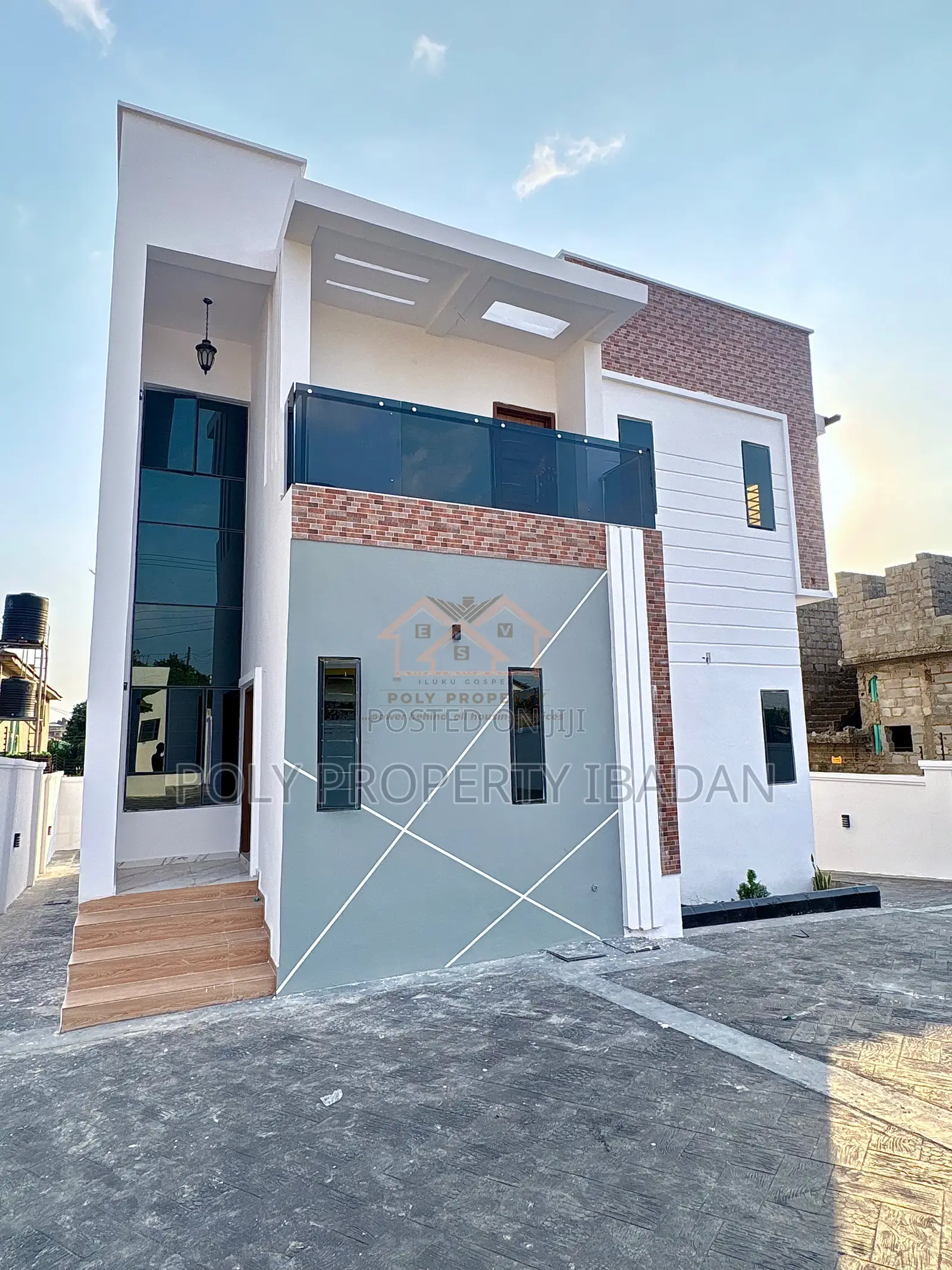 4bdrm Duplex in Palm Garden Estate, Ibadan for sale