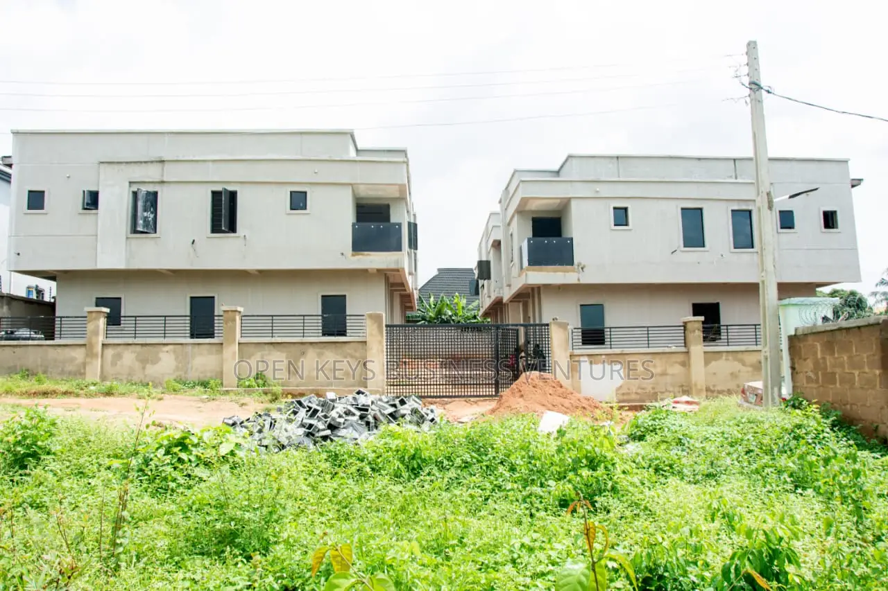 3bdrm Duplex in Ologede, CHallenge / Ibadan for sale