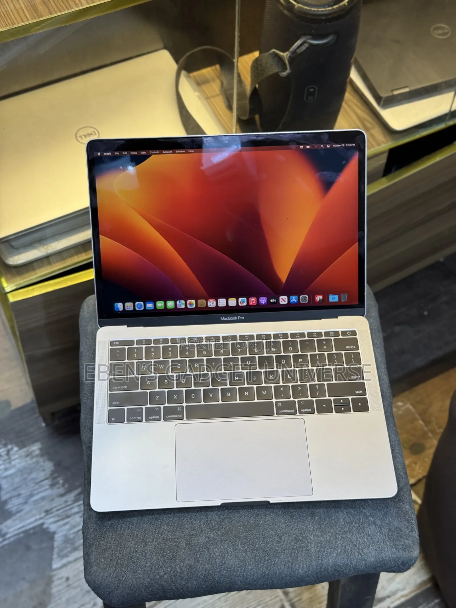 Laptop Apple MacBook Pro 2017 8GB Intel Core I5 SSD 256GB