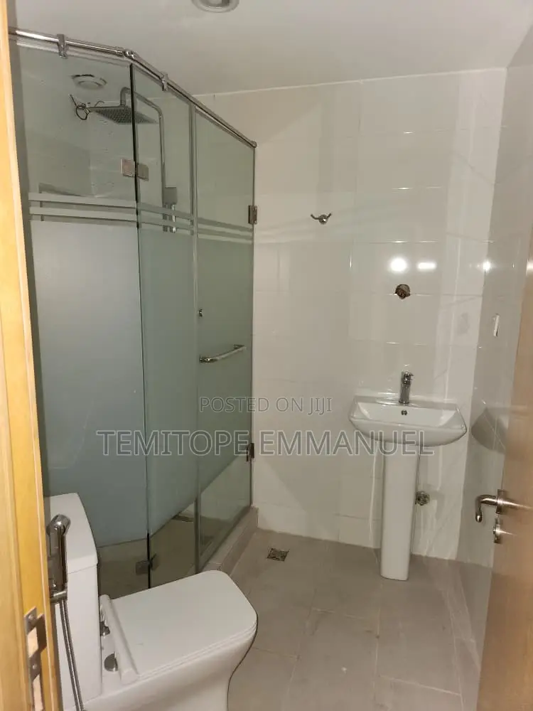 Furnished 3bdrm Apartment in Alagomeji, Yaba for rent