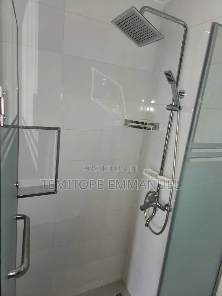Furnished 3bdrm Apartment in Alagomeji, Yaba for rent
