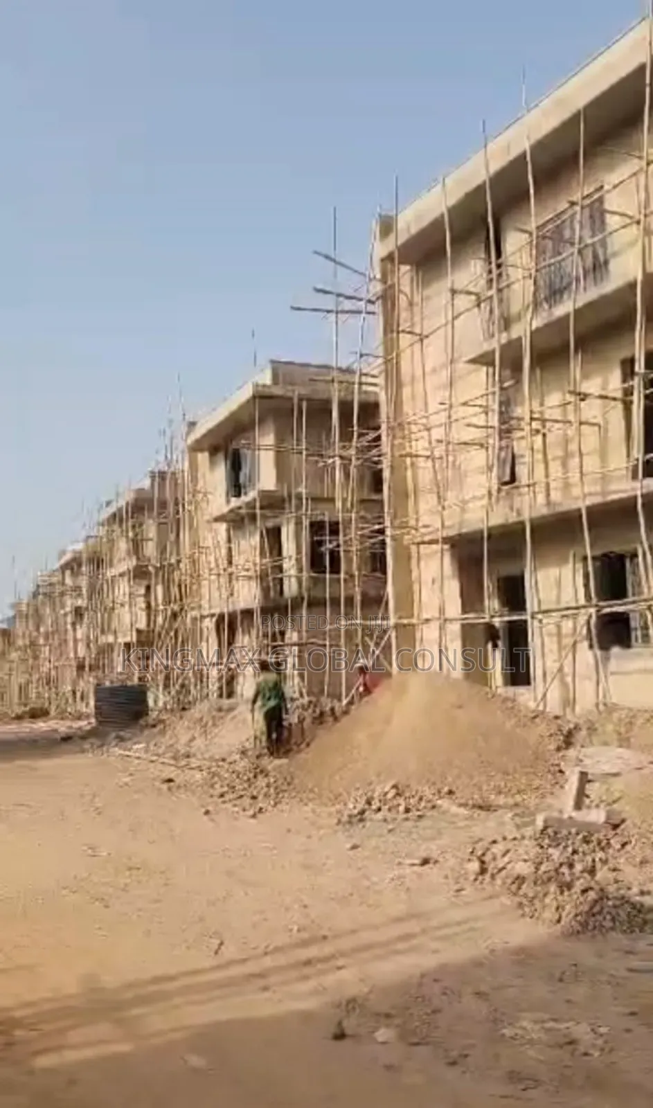 5bdrm Duplex in Guzape Main for sale