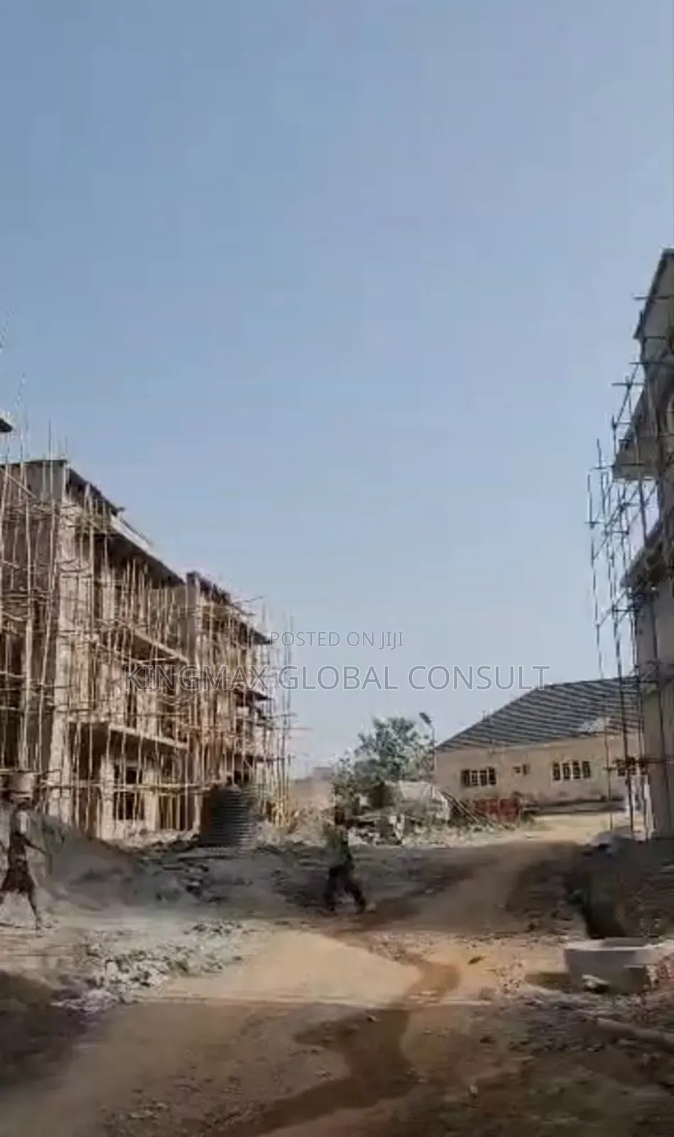5bdrm Duplex in Guzape Main for sale