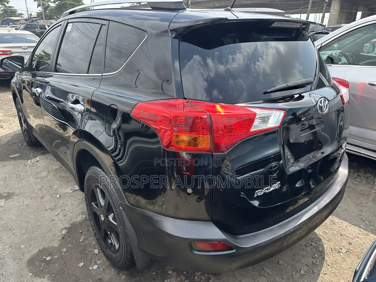 Toyota RAV4 LE 4dr SUV AWD (2.5L 4cyl 6A) 2015 Black