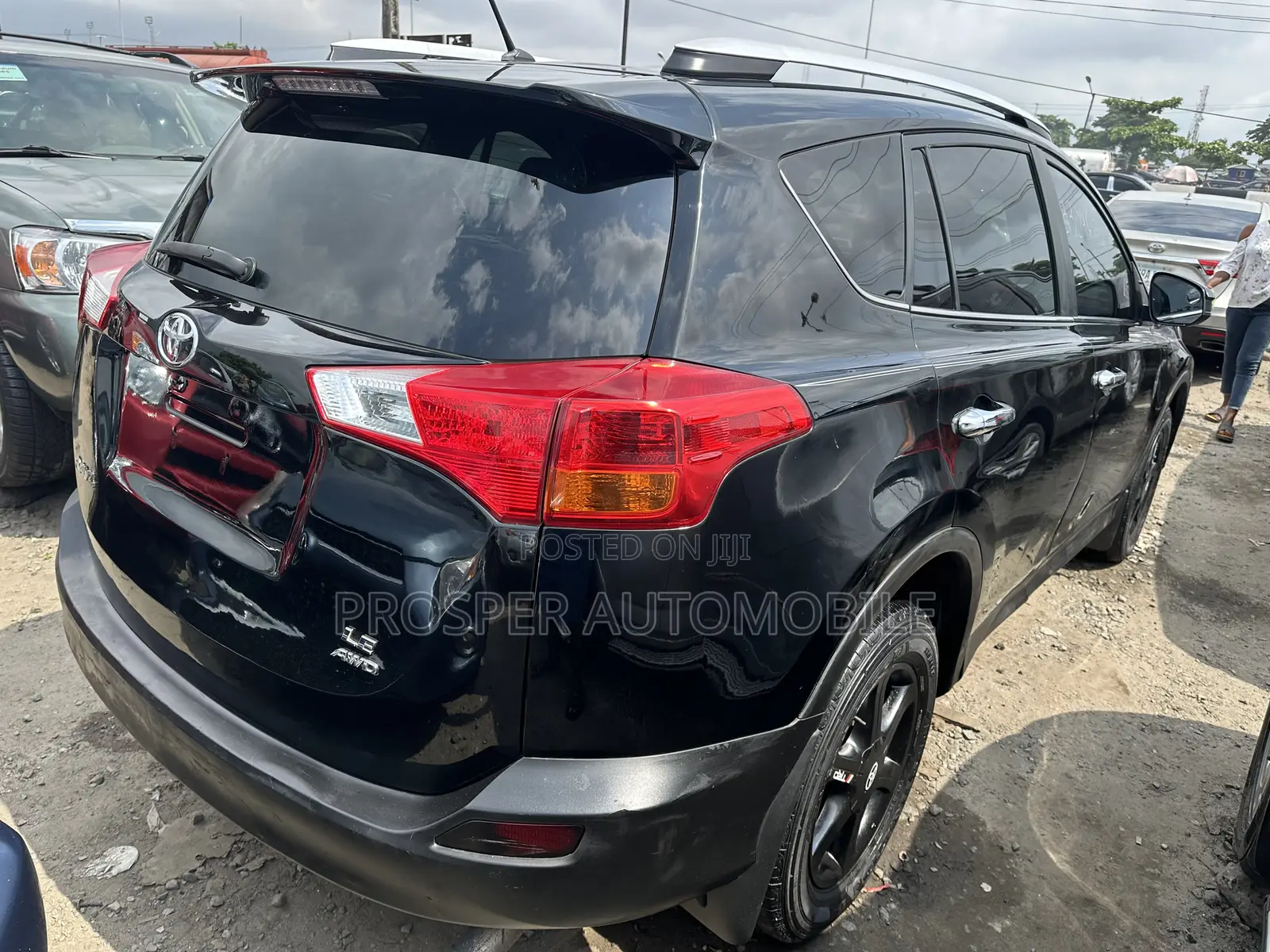 Toyota RAV4 LE 4dr SUV AWD (2.5L 4cyl 6A) 2015 Black