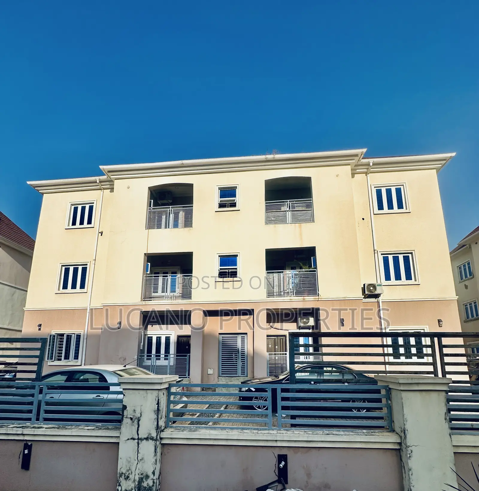 3bdrm Block of Flats in River Park Estate, Lugbe District for sale