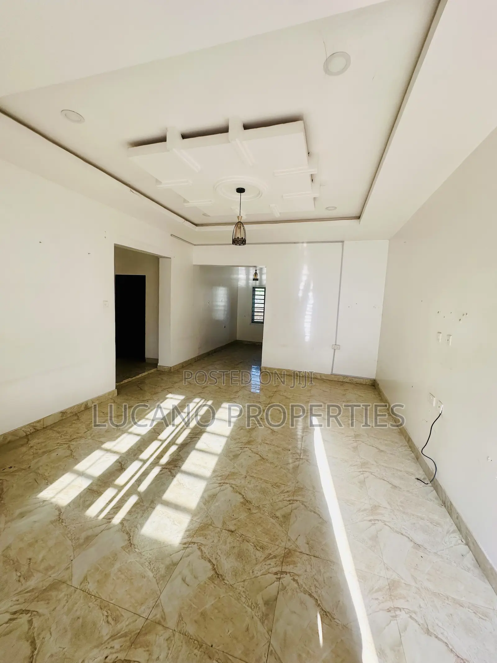 3bdrm Block of Flats in River Park Estate, Lugbe District for sale