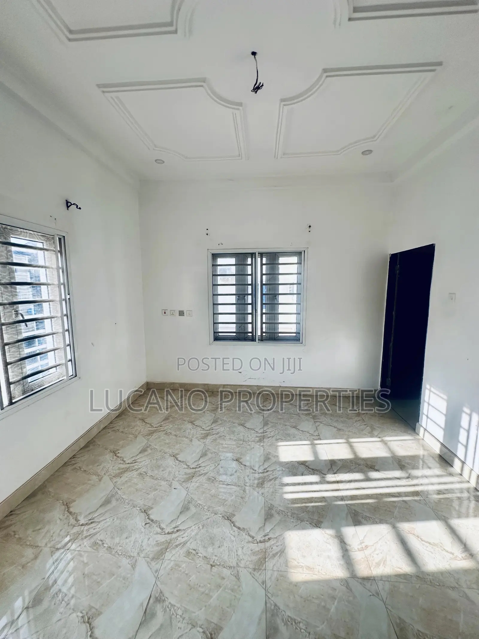 3bdrm Block of Flats in River Park Estate, Lugbe District for sale