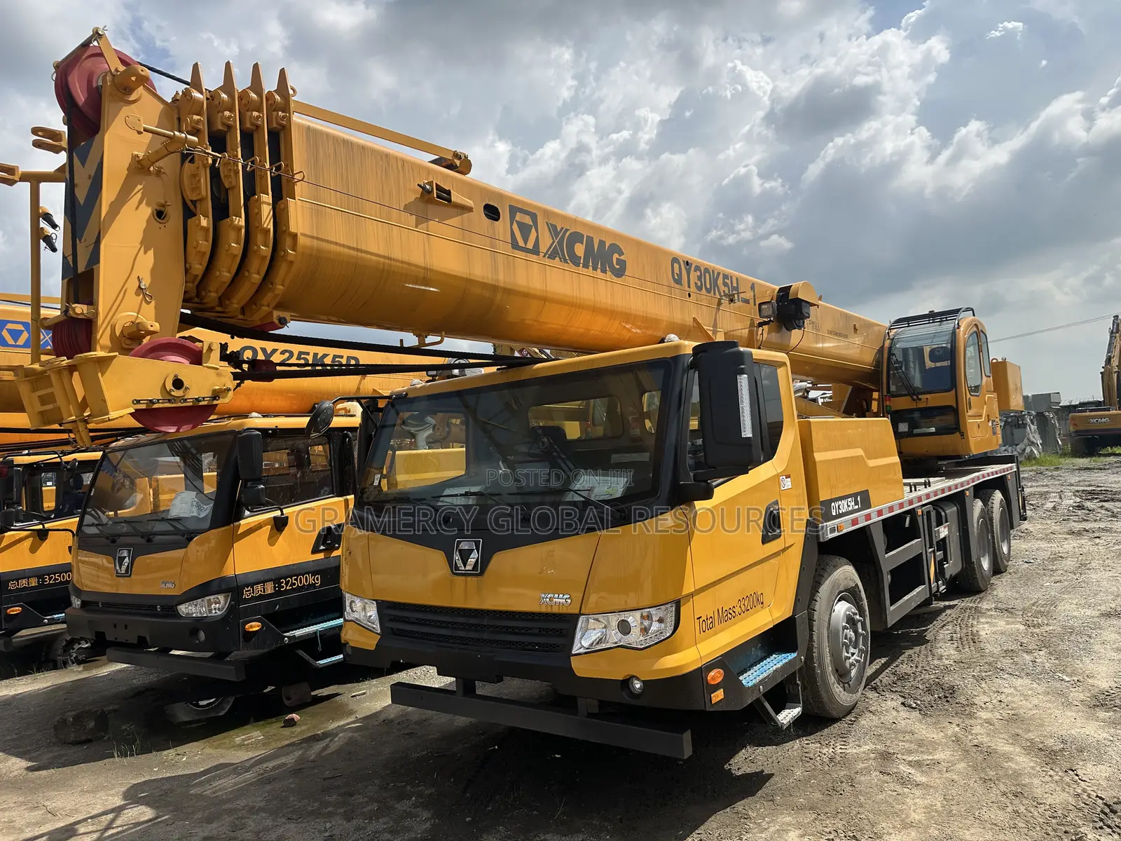 Brand New XCMG 30 Tons Mobile Crane