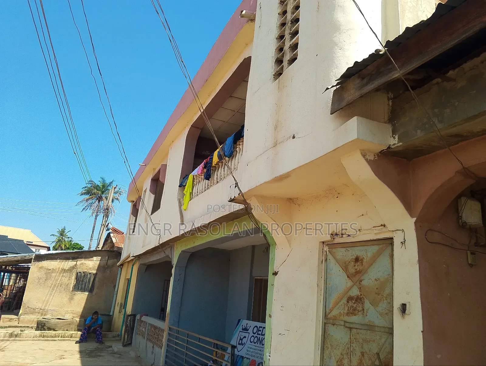 3bdrm Block of Flats in Gaa Akanbi, Ilorin South for sale