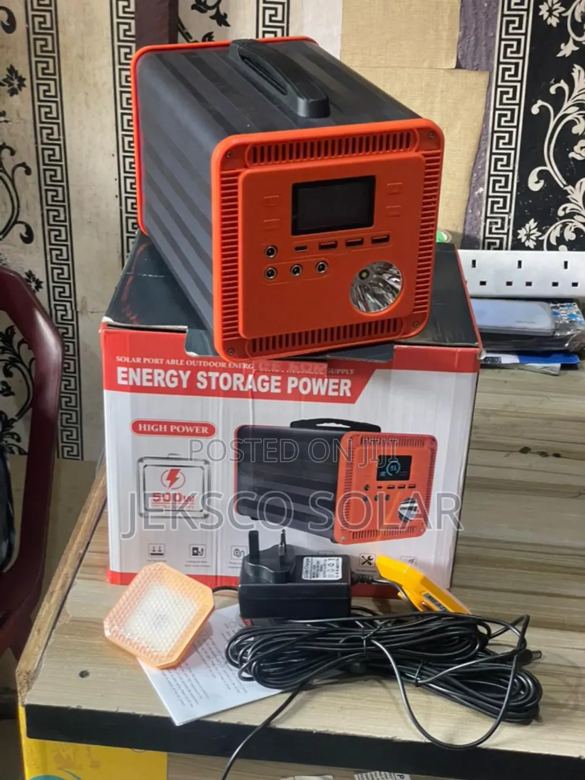 500w Solar Generator With Solar Fan, Combo Xmas Promo